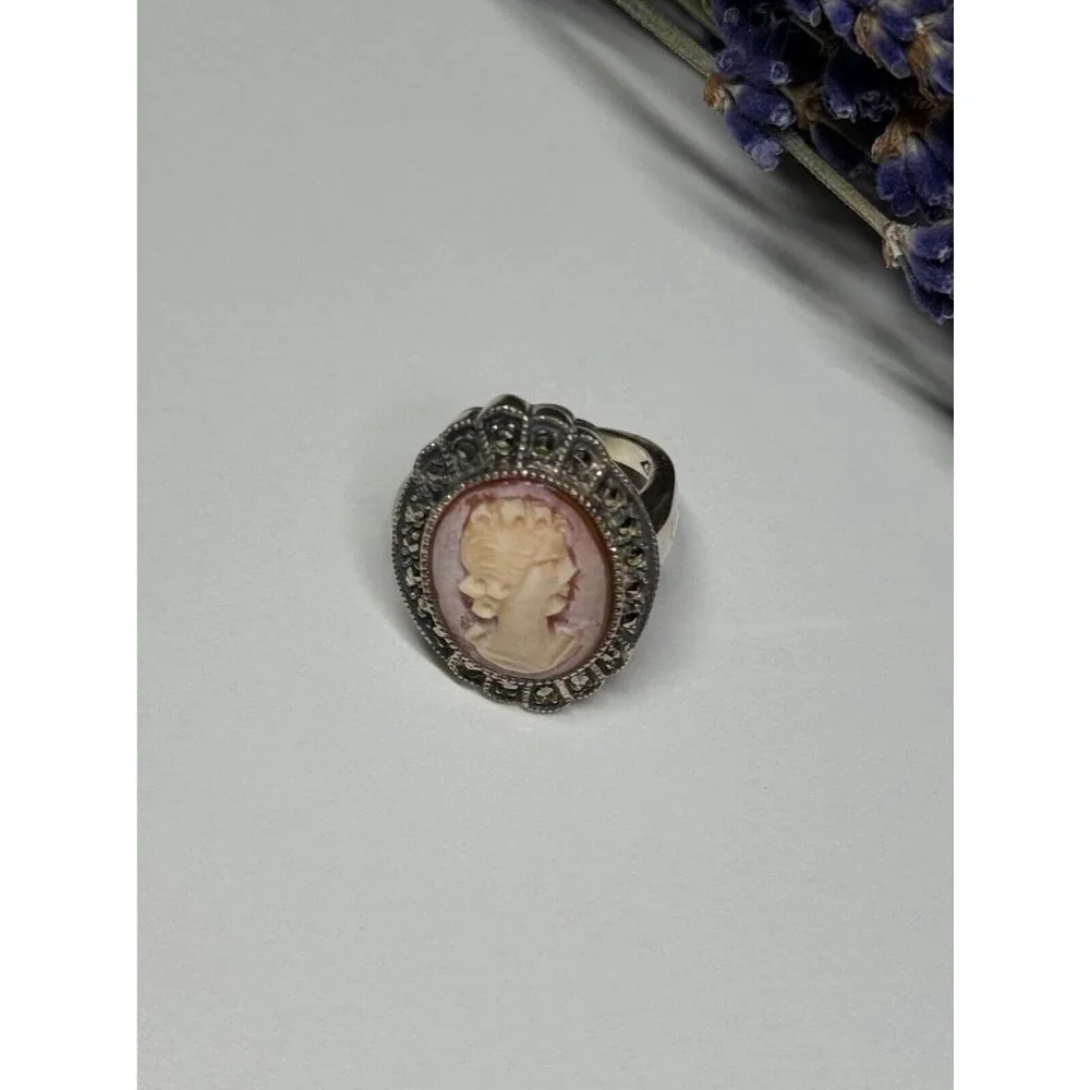 Vintage Cameo 925 Sterling silver ring size 5